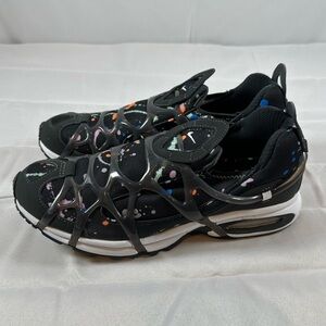 Nike Men’s Air Kukini SE Paint Splatter Athletic Shoes